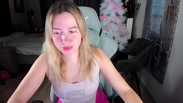 stefany and bettany online show from 12, 1, 2026