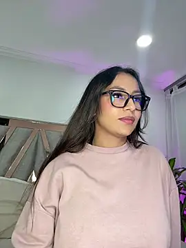 aleaa x online show from 3, 2, 2026