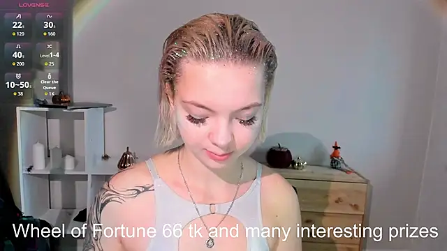 Snapshot of MelinMonro chatting on 29, 10, 2025 MelinMonro online show from 29, 10, 2025