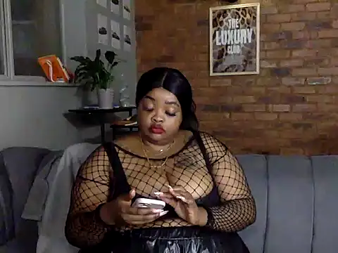 Snapshot of Enchanted_Cherry chatting on 30, 9, 2025 Enchanted Cherry online show from 30, 9, 2025