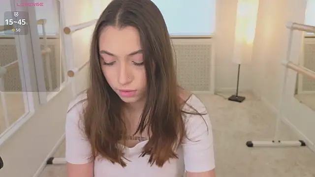 Snapshot of slow_flower chatting on 17, 10, 2025 slow flower online show from 17, 10, 2025