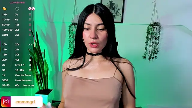 Snapshot of emma-green0 chatting on 14, 11, 2025 emma-green0 online show from 14, 11, 2025