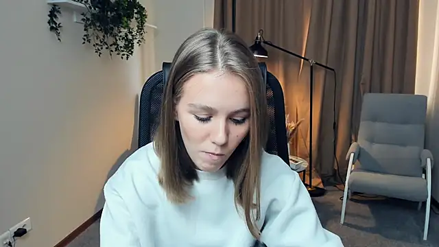 TienKnous online show from 5, 10, 2025