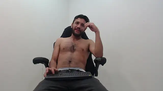 Juan FelipeX01 online show from 5, 11, 2025