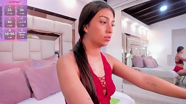 karolgaviriaa online show from 6, 10, 2025