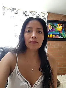 Claris milk online show from 3, 11, 2025