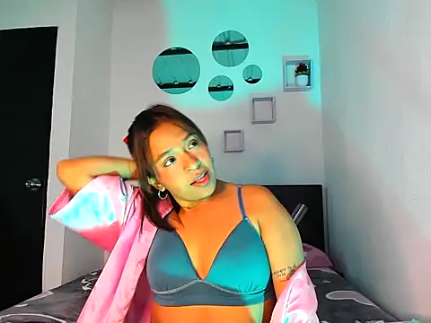 Snapshot of Giorose19 chatting on 4, 10, 2025 Giorose19 online show from 4, 10, 2025