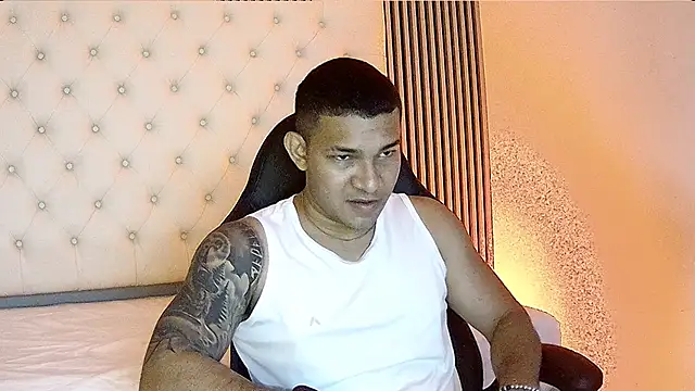 Snapshot of venedic_bull chatting on 10, 10, 2025 venedic bull online show from 10, 10, 2025