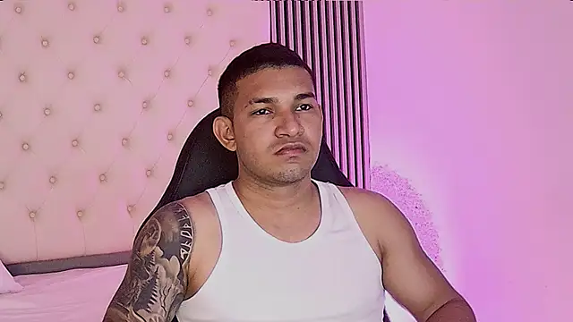 Snapshot of venedic_bull chatting on 12, 10, 2025 venedic bull online show from 12, 10, 2025