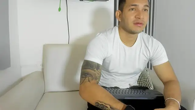 Snapshot of venedic_bull chatting on 4, 11, 2025 venedic bull online show from 4, 11, 2025