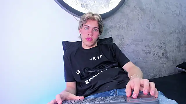 Lucian grey online show from 13, 11, 2025