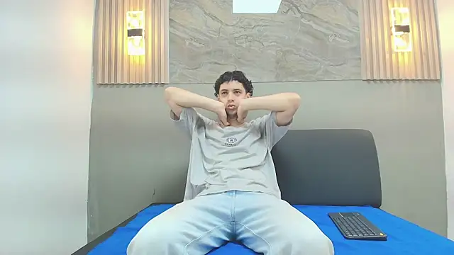 Snapshot of ISRAEL_GRAY chatting on 6, 10, 2025 ISRAEL GRAY online show from 6, 10, 2025