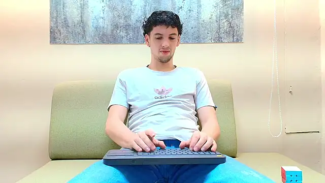 Snapshot of ISRAEL_GRAY chatting on 9, 10, 2025 ISRAEL GRAY online show from 9, 10, 2025