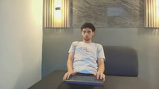 Snapshot of ISRAEL_GRAY chatting on 16, 10, 2025 ISRAEL GRAY online show from 16, 10, 2025