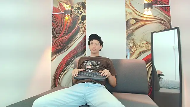 Snapshot of ISRAEL_GRAY chatting on 31, 10, 2025 ISRAEL GRAY online show from 31, 10, 2025