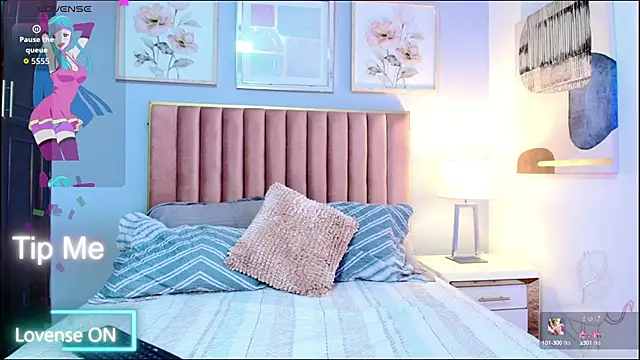 Snapshot of ElektraBlue chatting on 2, 10, 2025 ElektraBlue online show from 2, 10, 2025