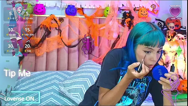 Snapshot of ElektraBlue chatting on 29, 10, 2025 ElektraBlue online show from 29, 10, 2025