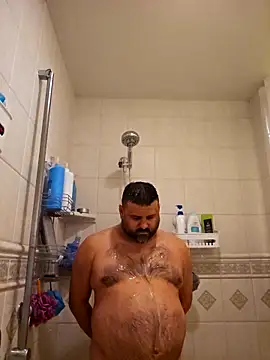 Snapshot of Roddog18 chatting on 14, 10, 2025 Roddog18 online show from 14, 10, 2025