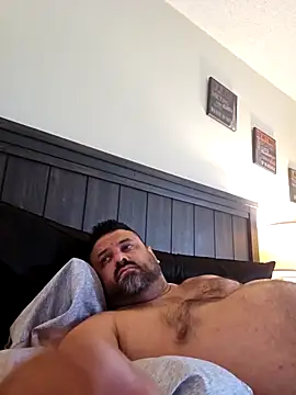 Snapshot of Roddog18 chatting on 14, 10, 2025 Roddog18 online show from 14, 10, 2025