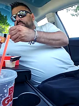 Snapshot of Roddog18 chatting on 20, 10, 2025 Roddog18 online show from 20, 10, 2025