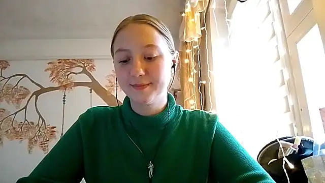 Snapshot of CarynFlaryn chatting on 30, 9, 2025 CarynFlaryn online show from 30, 9, 2025