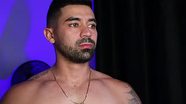 Snapshot of SOY_MIKE chatting on 8, 10, 2025 SOY MIKE online show from 8, 10, 2025