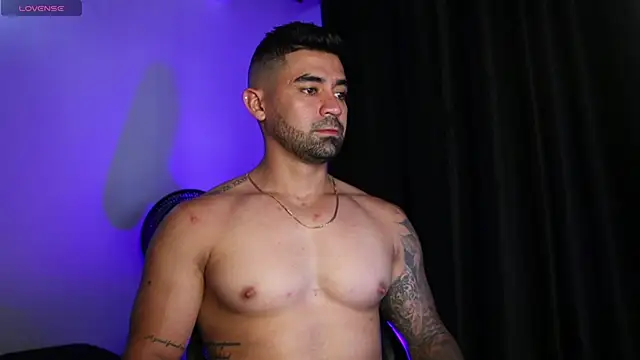 Snapshot of SOY_MIKE chatting on 18, 10, 2025 SOY MIKE online show from 18, 10, 2025