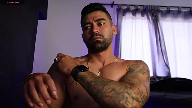 Snapshot of SOY_MIKE chatting on 24, 10, 2025 SOY MIKE online show from 24, 10, 2025