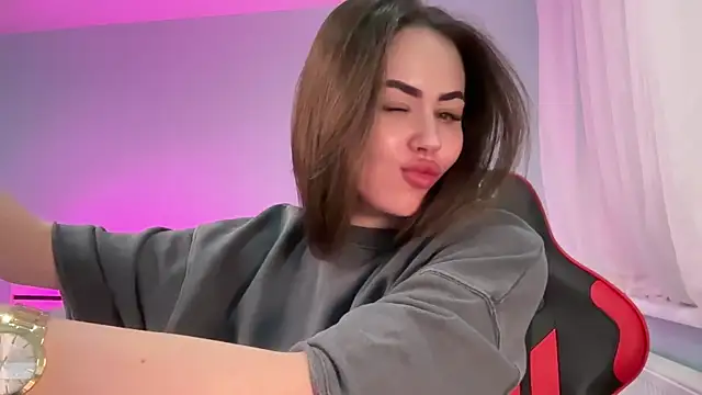 Snapshot of AlmaryKim chatting on 18, 2, 2025 AlmaryKim online show from 18, 2, 2025