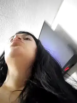 alejitasweet online show from 18, 10, 2025