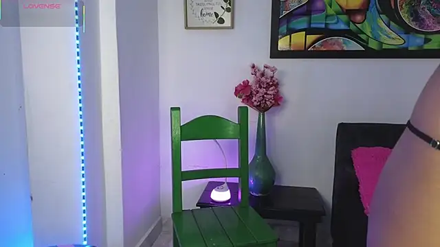 Snapshot of Cleohot999 chatting on 13, 10, 2025 Cleohot999 online show from 13, 10, 2025