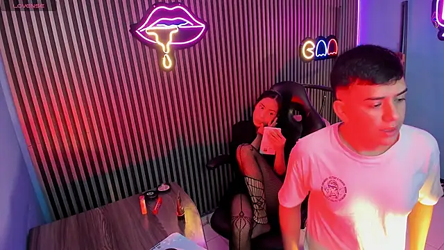 Snapshot of Dylan_Katte chatting on 12, 10, 2025 Dylan Katte online show from 12, 10, 2025