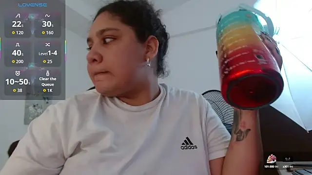 Snapshot of roxx_iie chatting on 13, 10, 2025 roxx iie online show from 13, 10, 2025