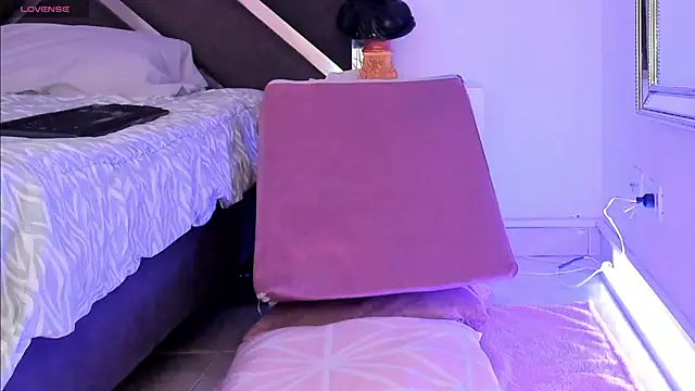 Neereth online show from 4, 10, 2025