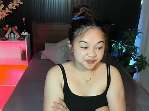 Snapshot of UrFavouriteCravings chatting on 20, 10, 2025 UrFavouriteCravings online show from 20, 10, 2025