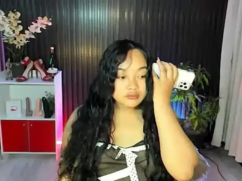 Snapshot of UrFavouriteCravings chatting on 26, 10, 2025 UrFavouriteCravings online show from 26, 10, 2025