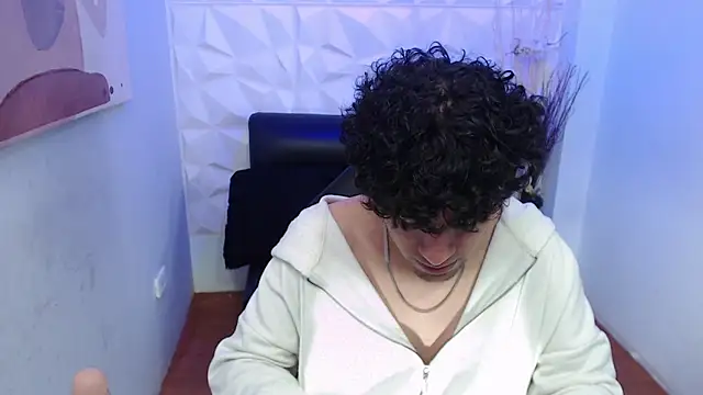 Snapshot of Liil_boy chatting on 19, 10, 2025 Liil boy online show from 19, 10, 2025