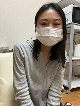 Snapshot of mia2_jp chatting on 17, 11, 2025 mia2 jp online show from 17, 11, 2025