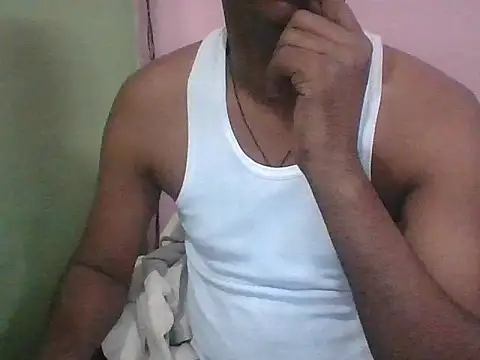 Snapshot of DesiLoverOnCam chatting on 3, 10, 2025 DesiLoverOnCam online show from 3, 10, 2025