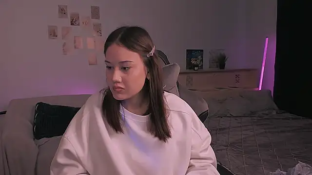 Snapshot of adelle046 chatting on 29, 10, 2025 adelle046 online show from 29, 10, 2025