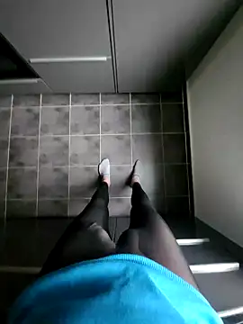 rezzzze online show from 28, 10, 2025