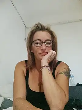 Snapshot of Fifi83Bell chatting on 30, 9, 2025 Fifi83Bell online show from 30, 9, 2025