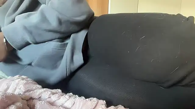 Snapshot of nanaisbackk chatting on 7, 10, 2025 nanaisbackk online show from 7, 10, 2025