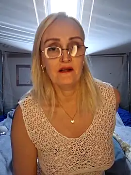 Jenny Blum online show from 17, 12, 2025