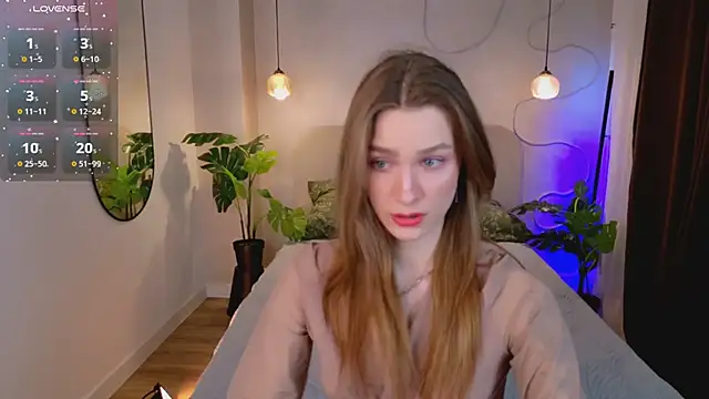 Snapshot of PollyMayer chatting on 5, 2, 2026 PollyMayer online show from 5, 2, 2026