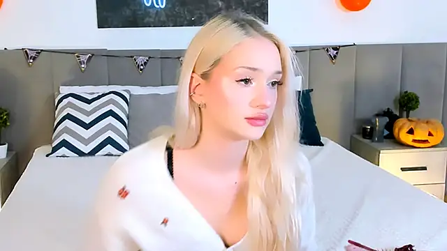 Snapshot of SugarWhisper chatting on 31, 10, 2025 SugarWhisper online show from 31, 10, 2025