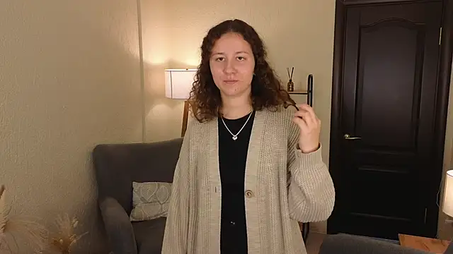 Snapshot of BrendaScot chatting on 15, 10, 2025 BrendaScot online show from 15, 10, 2025