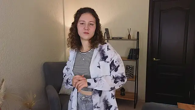 Snapshot of BrendaScot chatting on 20, 10, 2025 BrendaScot online show from 20, 10, 2025