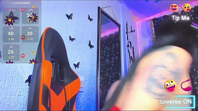 Snapshot of Pamela_wish2 chatting on 15, 10, 2025 Pamela wish2 online show from 15, 10, 2025