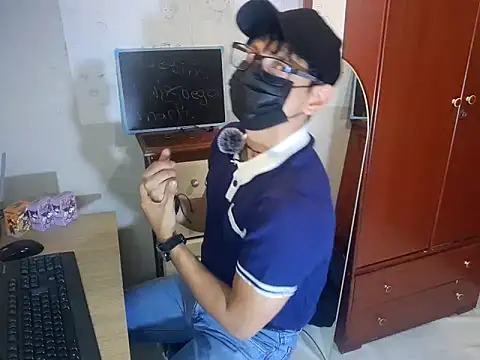 Snapshot of oppaboy chatting on 1, 10, 2025 oppaboy online show from 1, 10, 2025
